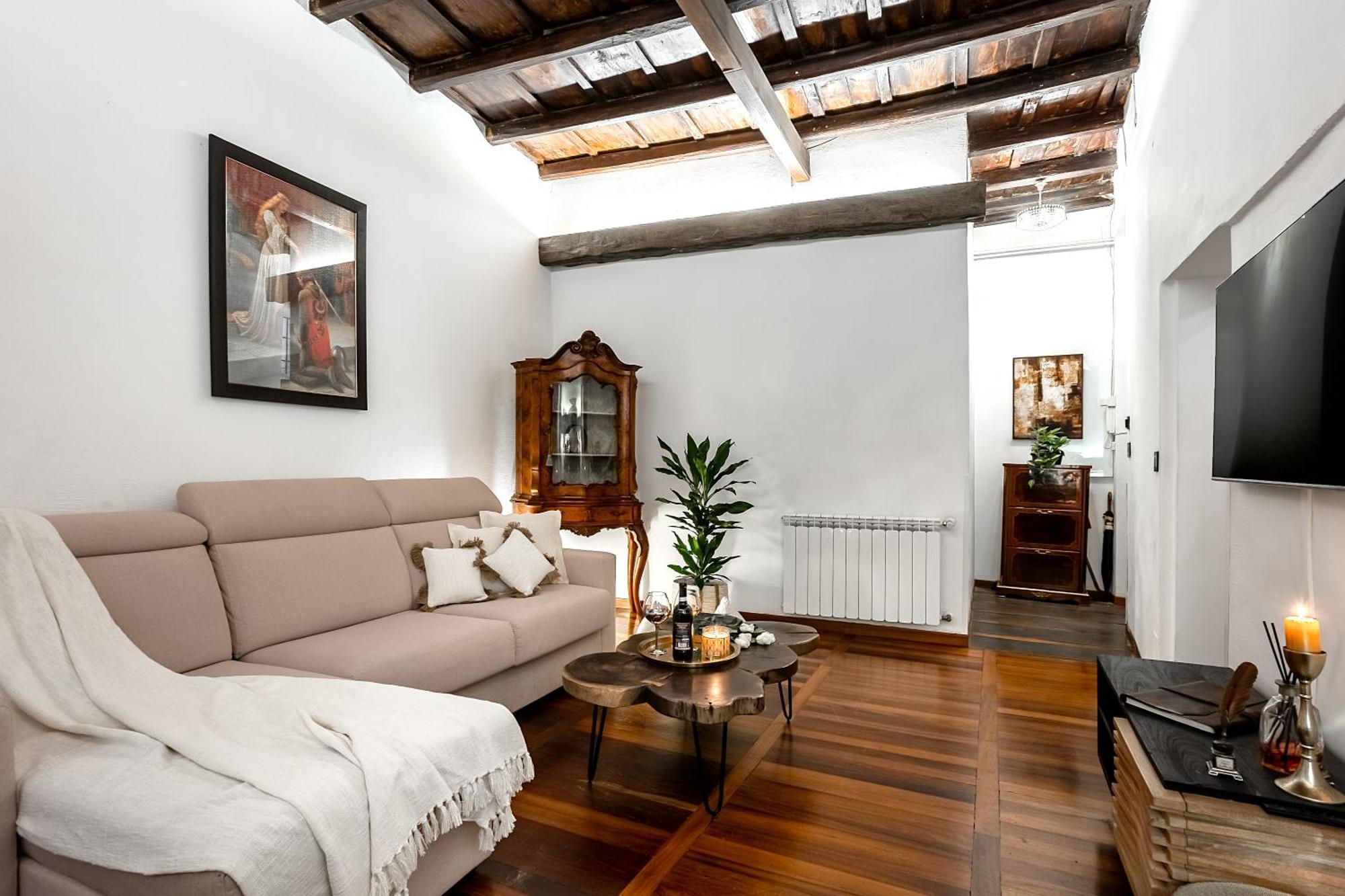 Trevi Fountain Luxury Guest House — Photos 1
